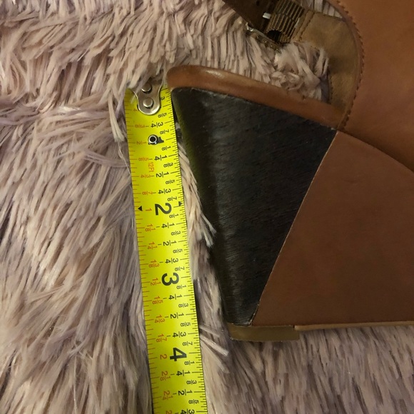 Vince Camuto wedge heel - Picture 4 of 4